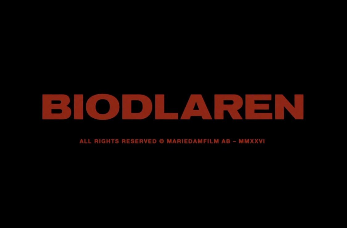 BIODLAREN Titeldesign Regi: Marcus Carlsson. Manus: Marcus Carlsson &amp; Adam Lundgren. Producent: Lovisa Charlier Ginday / Mariedamfilm.